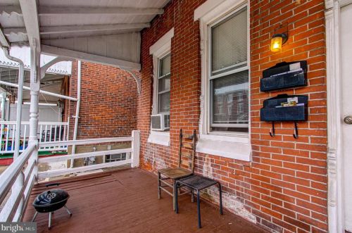 558 Stanbridge St, Norristown PA  19401-5312 exterior