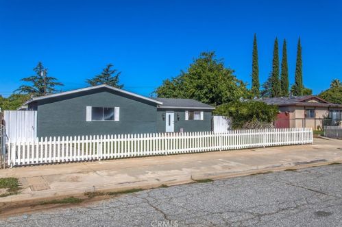 1305 Massachusetts Ave, Beaumont, CA 92223-1757