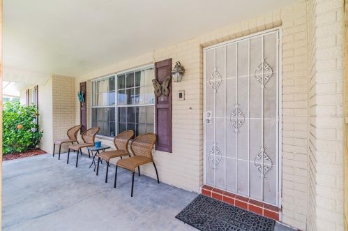 7221 Moravian Dr, Port Richey, FL 34668-3935
