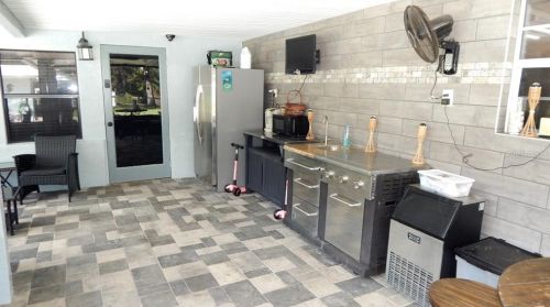 17639 Palamino Lk Dr, Dade City FL 33523-1949 exterior