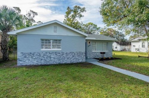 4554 25th Ave, Saint Petersburg, FL 33711-3318