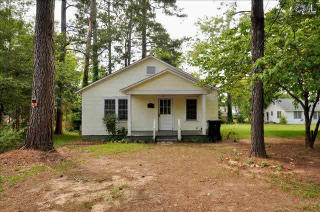 419 Werts St, Newberry, SC 29108-3659