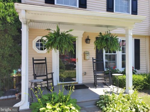 312 Melling Ave, Boothwyn, PA 19061-4136