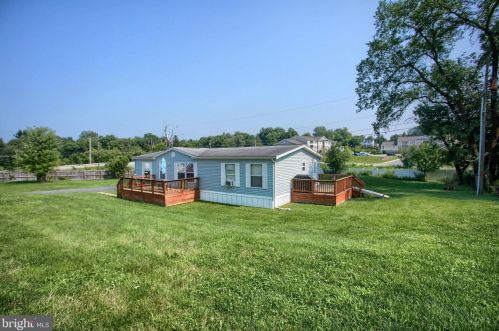 134 Manada Glen Ln, Harrisburg, PA 17112-4236