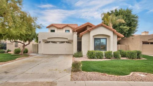 56 Hawaiian Dr, Gilbert, AZ 85233-5604
