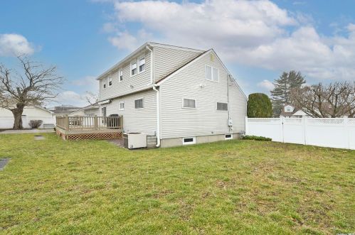 287 Irving Ave, Deer Park NY  11729-3404 exterior