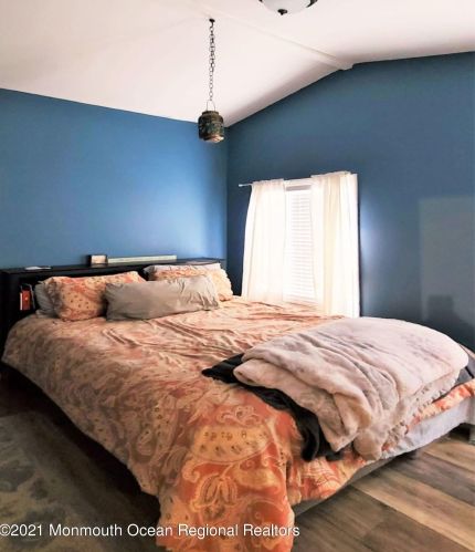 1009 Inland Rd, Lacey NJ  08731-5209 exterior