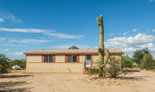 10730 Mars Rd, Tucson, AZ 85743-9565