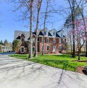 8700 Darien Ct, Knoxville, TN 37922-8070