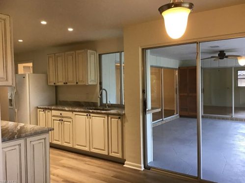 198 Big Springs Dr, Naples, FL 34113-8325