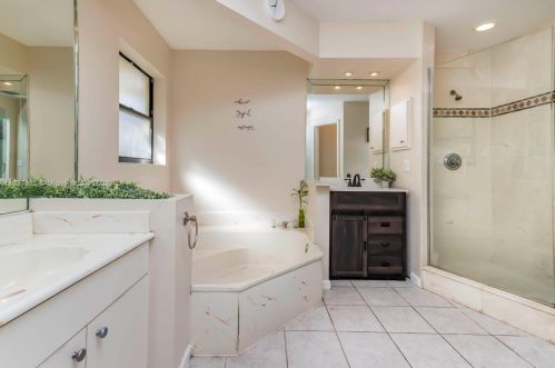 216 9th St, Dania Beach FL  33004-4439 exterior