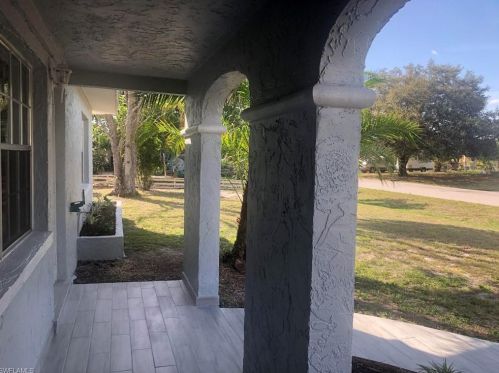 404 Oregon Rd, Lehigh Acres, FL 33936-6247