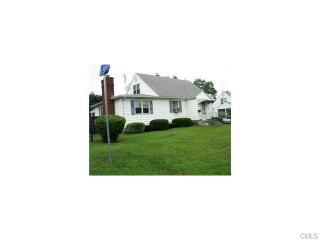 84 Calvert Pl, Bridgeport, CT 06606-3144