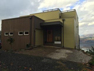 8 Montello Ave, Dee OR  97031-2234 exterior