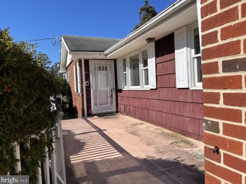 203 Llangollen Blvd, New Castle, DE 19720-4711