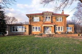 248 River Dr, Panarama Park, IA 52722-4653