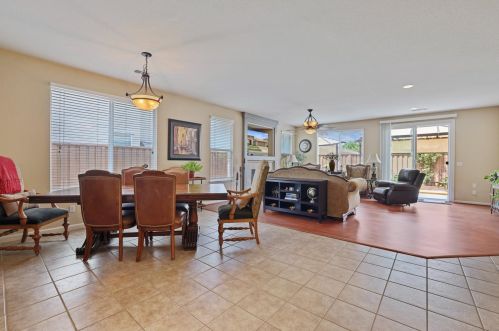 767 Red Barn Pl, Lathrop CA  95330-8975 exterior