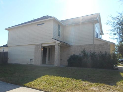 21630 Nella Cir, Humble, TX 77338-5622