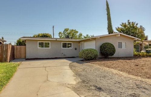 6408 Graylock Ln, North Highlands, CA 95660-4132