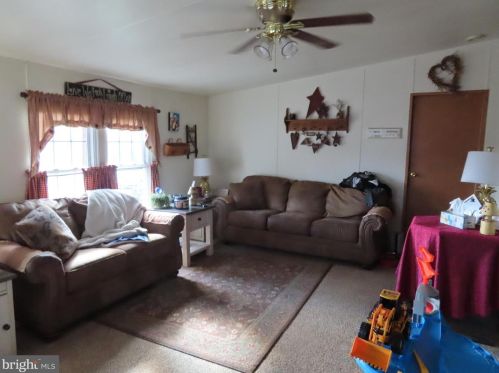 6053 Hager Rd, Upton PA  17225-9006 exterior