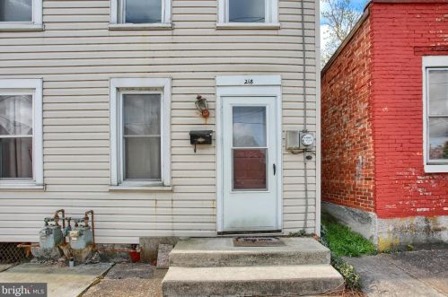 218 North St, Carlisle, PA 17013-2538