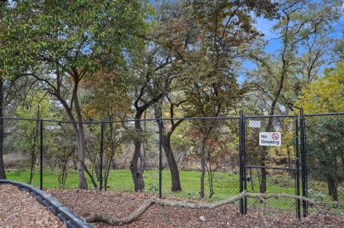 6423 Wexford Cir, Citrus Heights CA  95621-4923 exterior