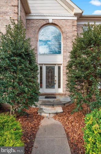 29 Lenape Rd, Southampton, PA 18954-1257