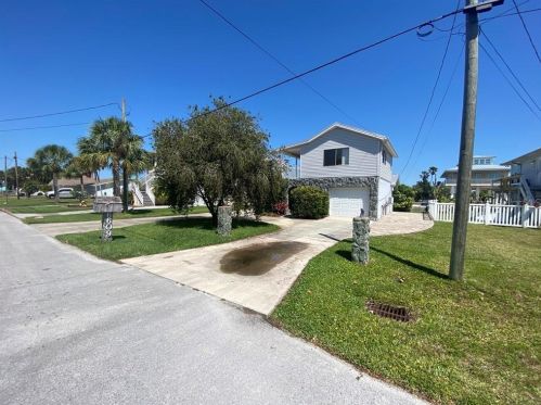 6609 Seaview Blvd, Port Richey, FL 34667-1049