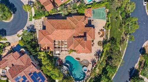 24 Morning Lgt, Newport Beach, CA 92657-1654