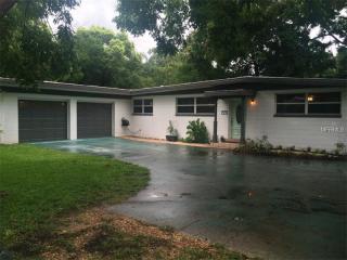 99 Davis St, Auburndale, FL 33823-3237