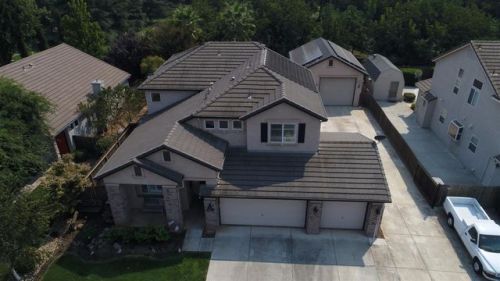 18412 Laurin Dr, Linden, CA 95236-9560