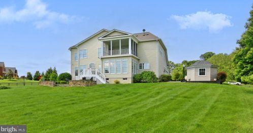 12760 Beebe Ct, Lovettsville VA  20180-2778 exterior