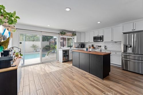 6176 Palau St, Cypress CA  90630-5666 exterior