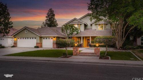 1307 Beckenham Pkwy, Bakersfield, CA 93311-3501