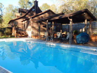 5846 Lake Dr, Crestview, FL 32539-9084