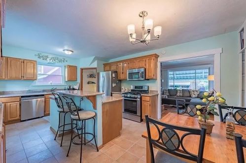 1611 Chelton Ave, Pittsburgh PA  15226-2435 exterior