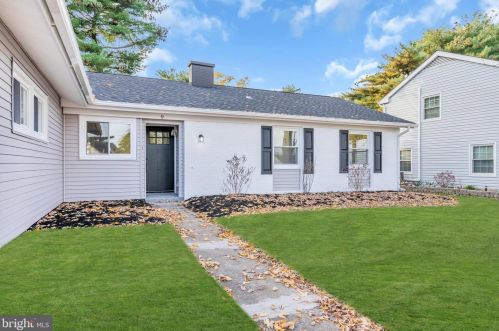 9 Snowflower Ln, Willingboro NJ  08046-1012 exterior