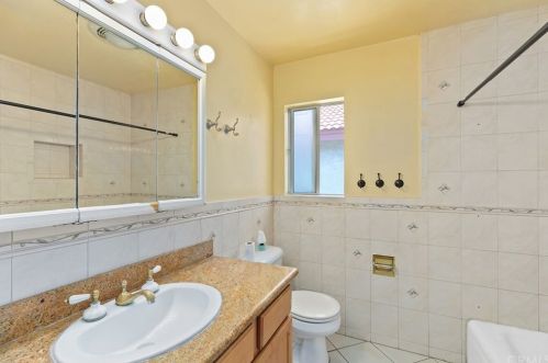 1643 Ironstone Ave, Montebello CA  90640-2125 exterior