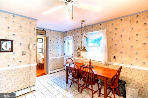 623 Crescent Ave, Lansdale PA 19446-3203 exterior