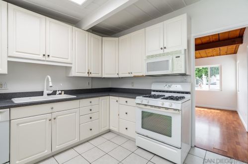 4217 Gresham St, San Diego CA  92109-5342 exterior