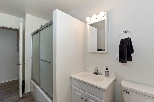 222 Phlox Ave, Redlands CA  92373-6118 exterior