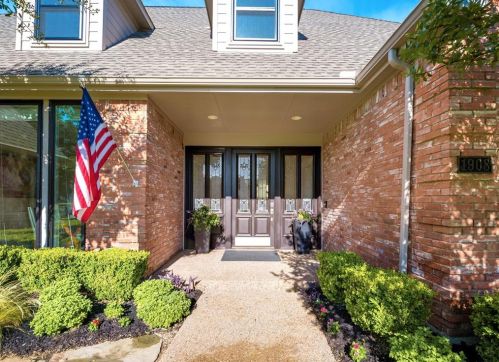 1908 Manor Ln, Plano, TX 75093-4507