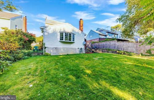 408 Hobart Dr, Tavistock NJ  08033-3623 exterior