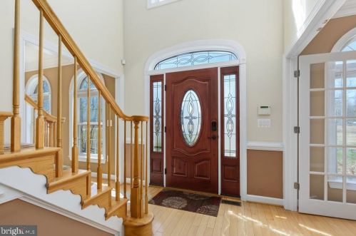 37 Misty Creek Ln, Fredericksburg, VA 22406-5040