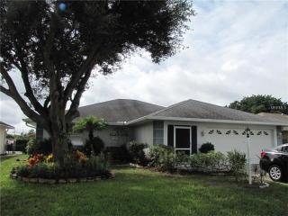 5242 Old Ashwood Dr, Sarasota, FL 34233-3483