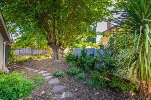 218 Sandalwood Ct, Vacaville CA  95687-5238 exterior