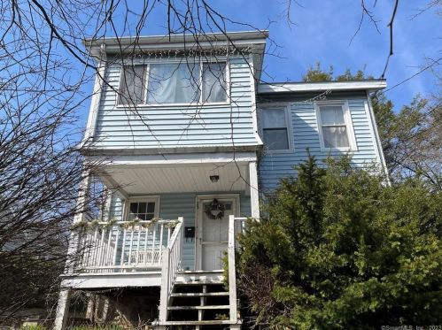 23 Plymouth Rd, Stamford, CT 06906-1614