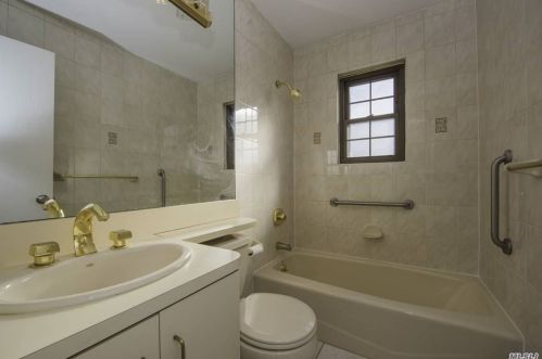 2392 Bedford Ave, North Bellmore NY  11710-3619 exterior