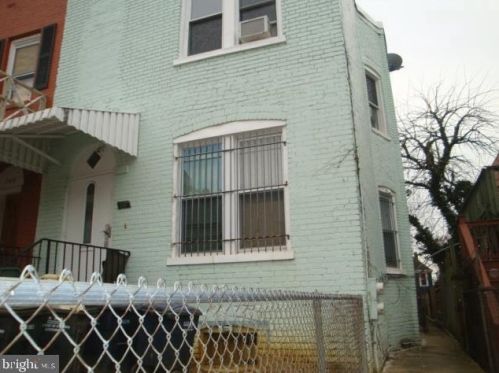 770 Gresham Pl, Washington, DC 20001-3824