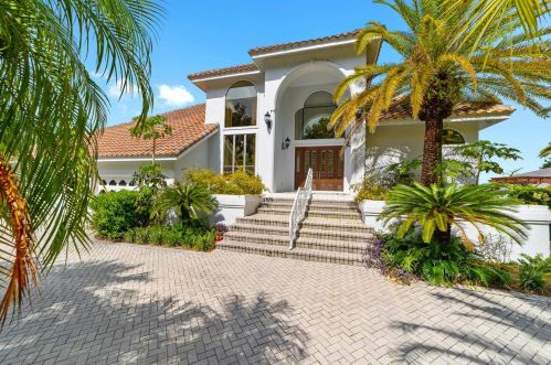 1128 Circle Dr, Crystal River, FL 34429-8188